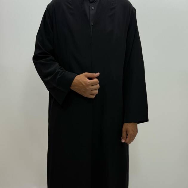 Siyah Namaz Cübbesi